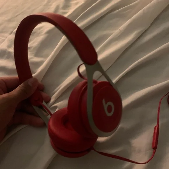 Beats by Dre headphones